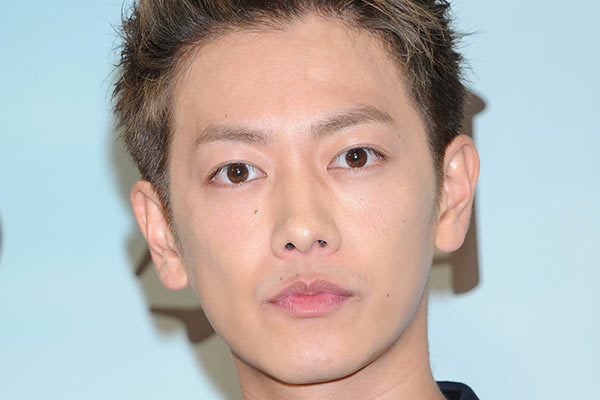 土屋太鳳が涙した佐藤健 先輩 秘話に うらやましい の声 女性自身